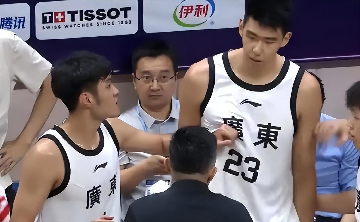 火博体育官方网站-广东德比来了！徐昕重回故地挑战恩师，杜锋全力以赴，广州创历史